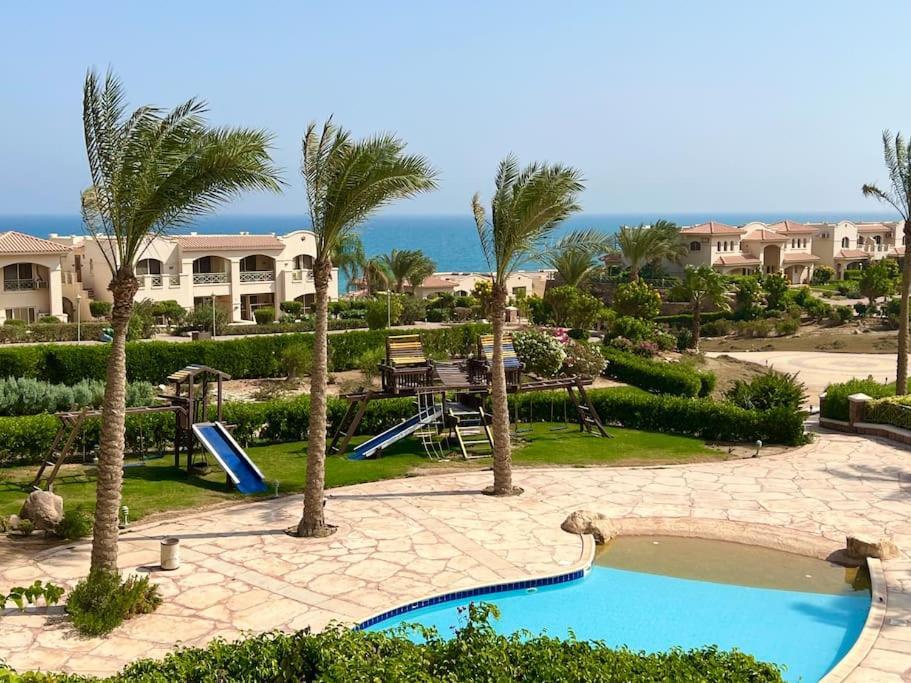 Amazing Beachfront Townhouse Chalet Ain Sokhna Lavista 1 Ain Sukhna Eksteriør billede